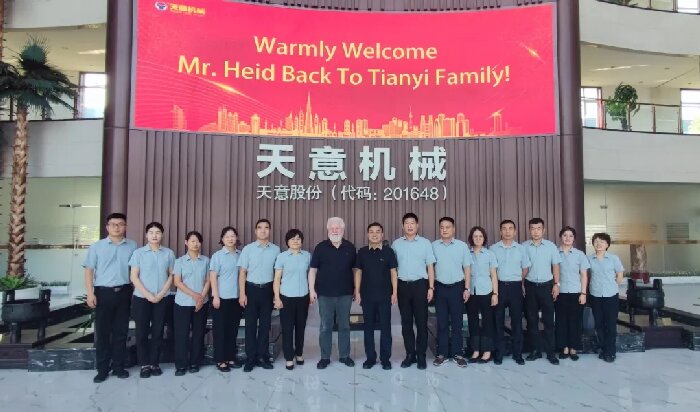 誠(chéng)摯歡迎海德先生第四十次訪(fǎng)問(wèn)天意機(jī)械