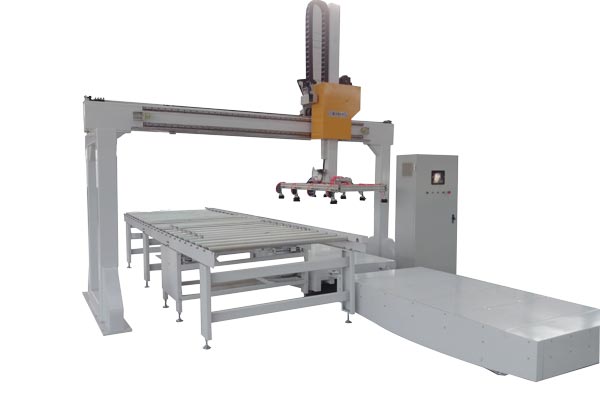 對中輸送機+電臺車+龍門式自動上下料