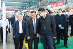 數(shù)據(jù)驅(qū)動 智慧賦能丨全區(qū)重點(diǎn)項(xiàng)目現(xiàn)場觀摩團(tuán)蒞臨天意機(jī)械觀摩指導(dǎo)