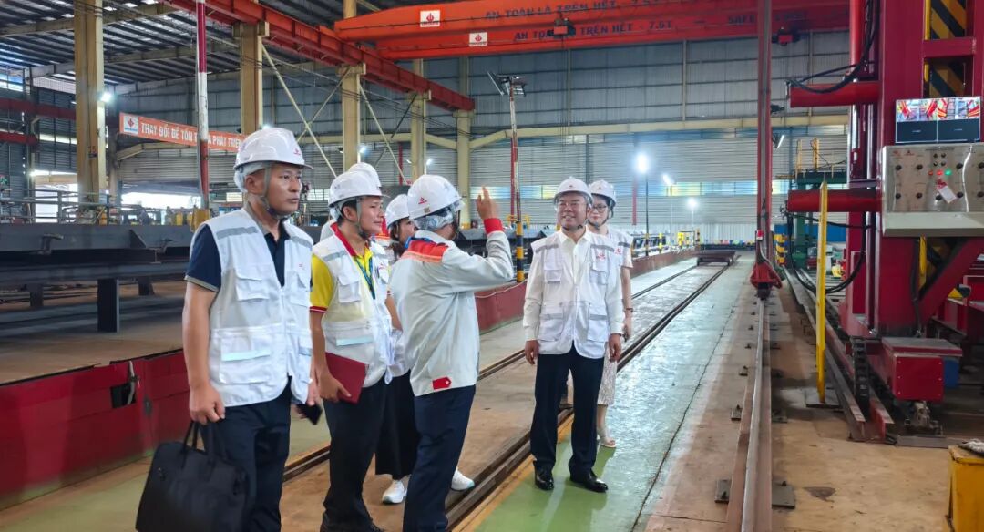 攜手共進(jìn) 揚(yáng)帆東盟｜天意機(jī)械董事長劉洪彬帶隊(duì)參觀越南Dai Dung Group，深化國際